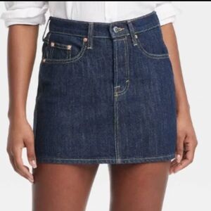 WILD FABLE Mid-Rise Denim Mini Skirt Dark Wash Size 6, 8 or 10